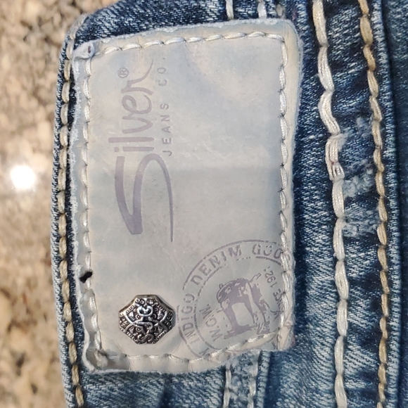 Silver Jeans Co.* Jeans - Picture 9 of 9